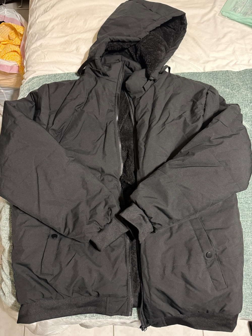 Men's Black Hooded Puffer Jacket with Plush Lining